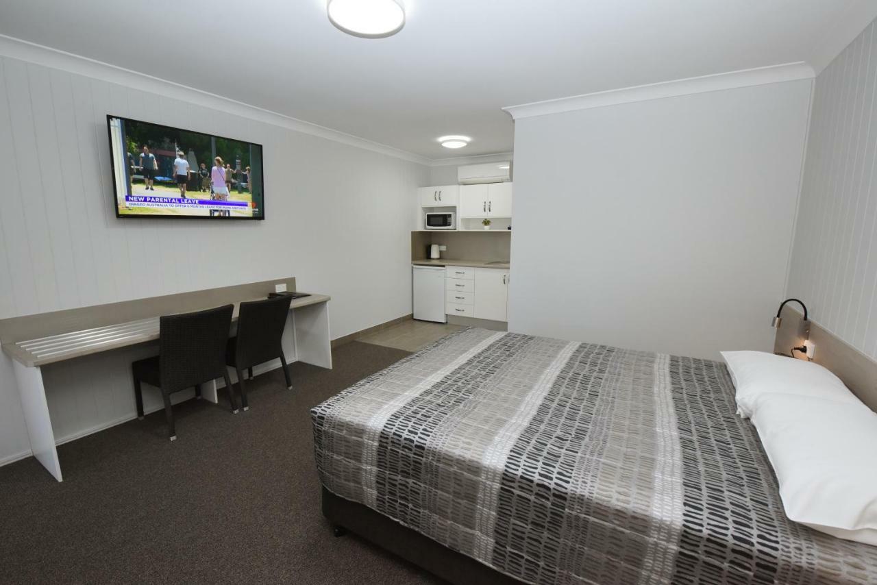 Raintree Motel Biloela Exterior photo